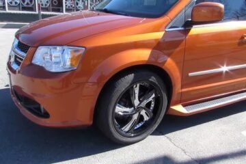 bolt pattern dodge grand caravan 2014